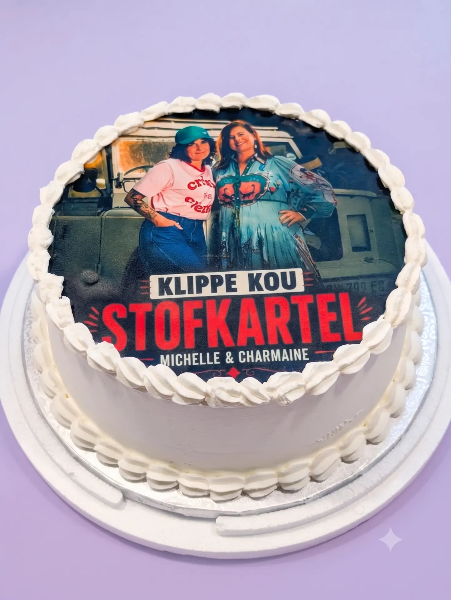 Custom edible photo print ice cream cake featuring Stofkartel branding